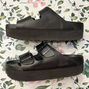 Birkenstock (Papillio)Arizona Platform Natural Leather Women’s 10